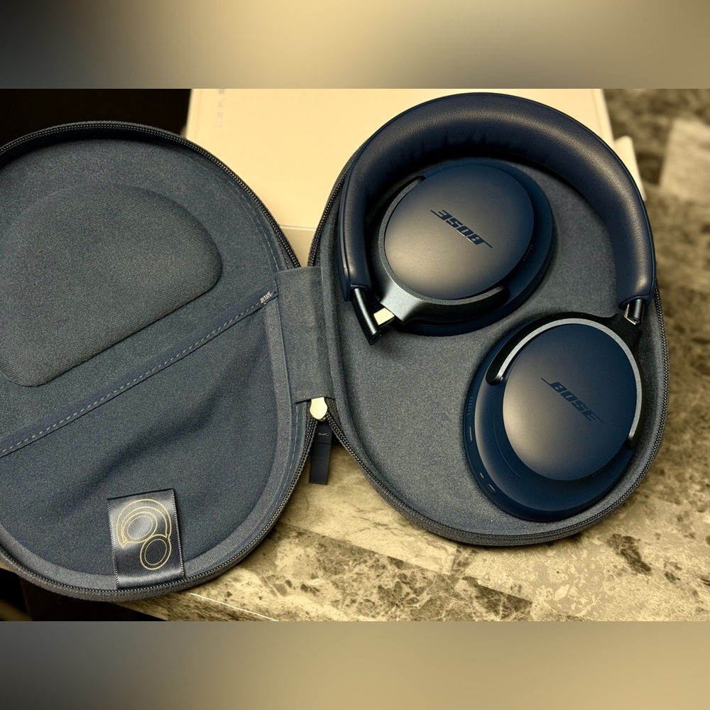 Bose Quiet Comfort Ultra QC Lunar Blue ๐๐ง - Picture 4 of 7